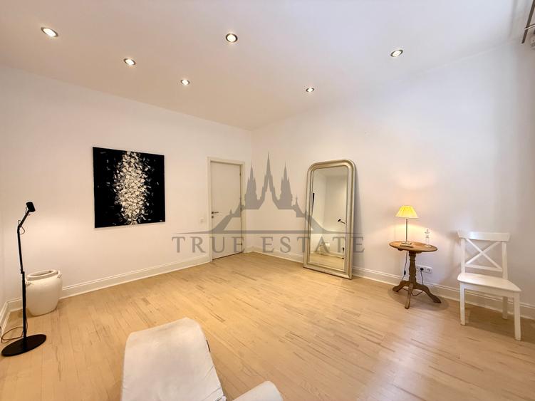 Duplex in vila - zona Capitale ideal pentru Sediu Companie