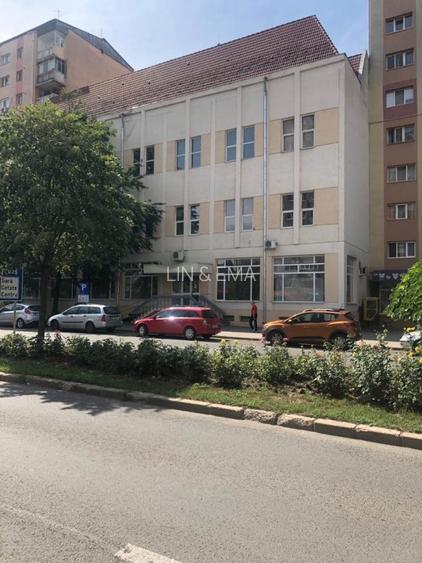 SPATIU COMERCIAL CU DESCHIDERE 30 ML LA BULEVARDUL REVOLUTIEI - 6