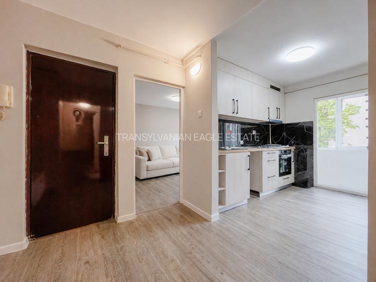 Apartament renovat decomandat|2 camere|Interservisan/Titulescu - 9