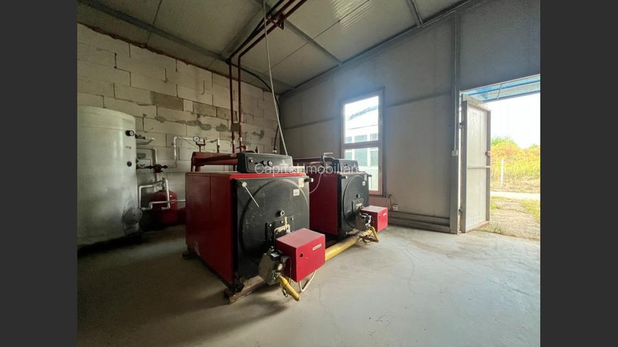 Spatiu locativ sau hala cu suprafata de 1884 mp pe teren de 3883 mp - 3