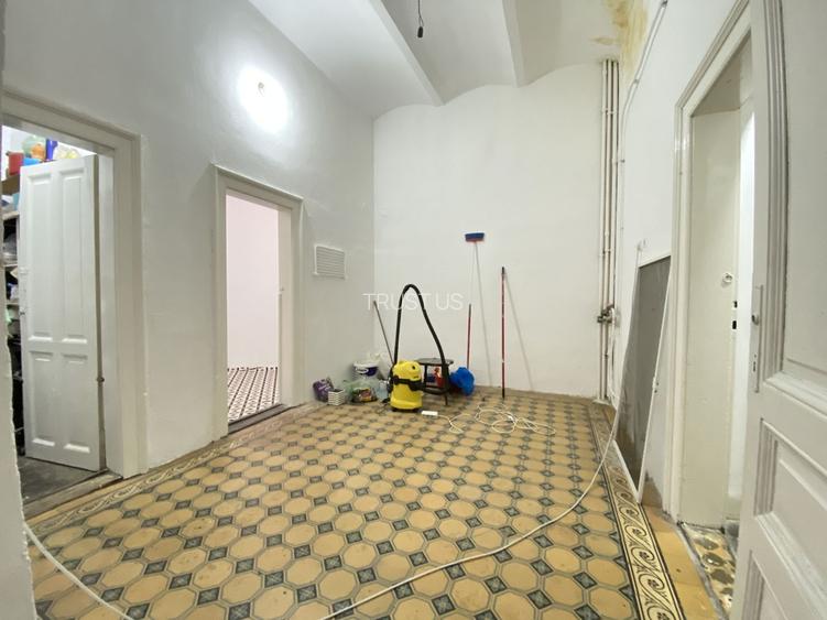 Comision 0%, Caldire Istorica, 5 Camere, Etaj 1, Piata Roamnilor, Traian - 12