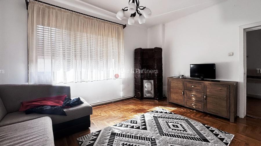 Suprafata generoasa de teren - 13