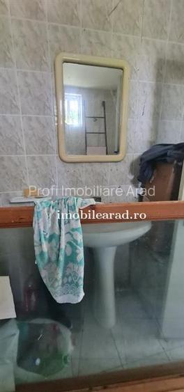 Teren intravilan 10.000mp cu utilitati, imprejmuit, Loc. Sanleani intre case, pr - 19