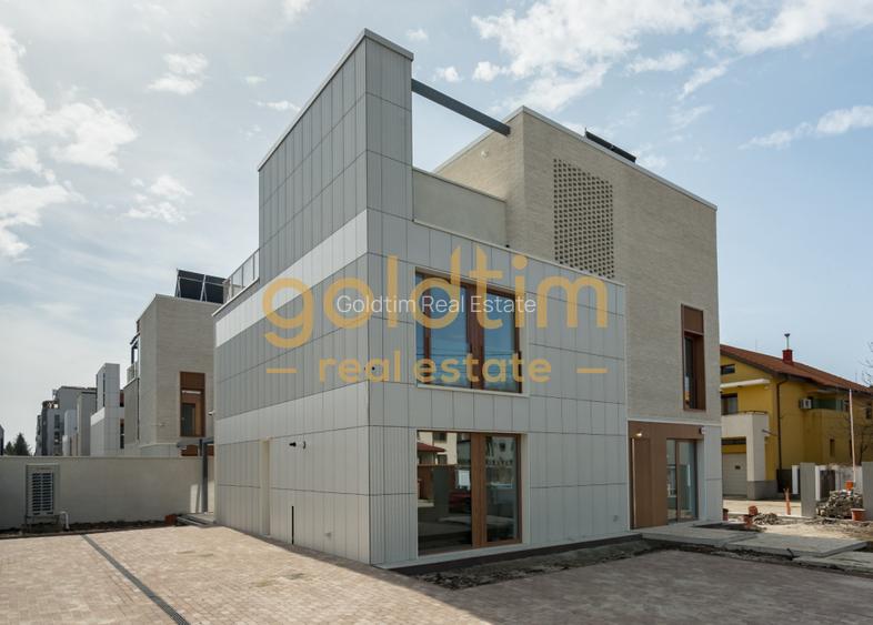 VILA INDIVIDUALA SUPERBA/PIPERA/ZONA IANCU NICOLAE/COMPLEX DE 5 case/ - 2