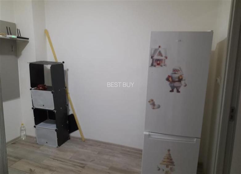 METROU TIMPURI NOI, NERVA TRAIAN, FOISORULUI 42 MP, ETAJ 4/8 BLOC 1993 - 8