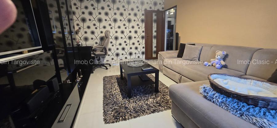 Etaj2, zona Spitalului județean,  micro 6 Târgoviște, vânzare apartament 2camere - 5