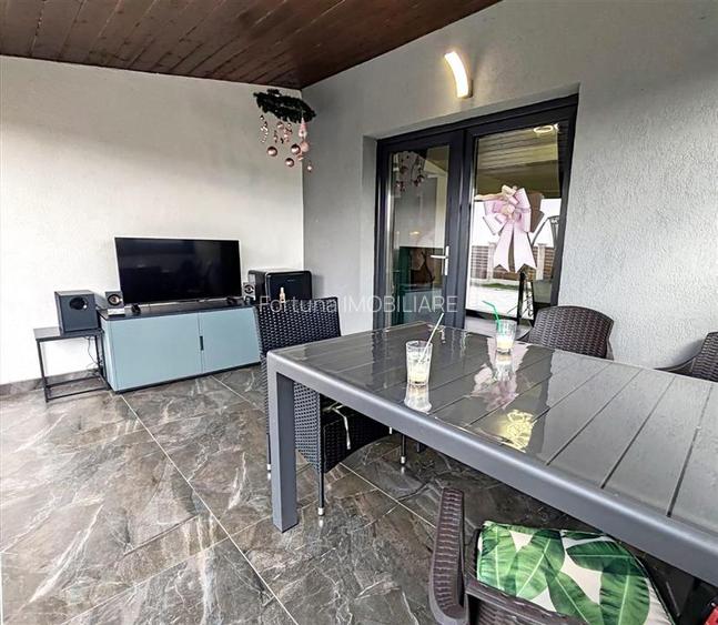 Casa moderna,  singura in curte - Izvor - 25