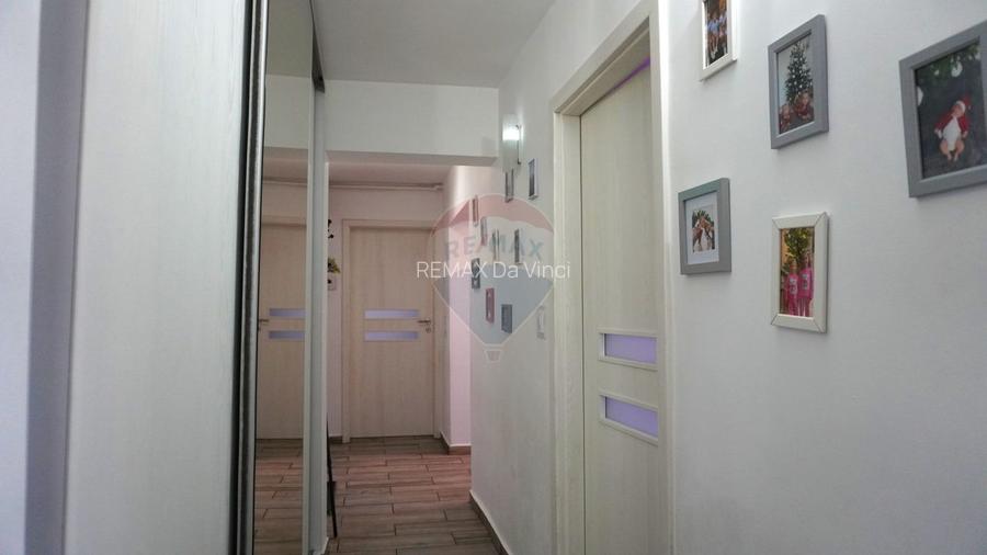 Apartament cu 3 decomandat de vânzare pe Calea Bucuresti 63 mp+balcon - 25