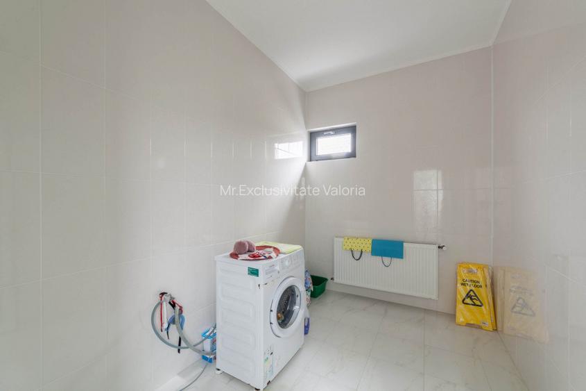 Clădire industrială / comercială – 320 mp utili | Teren 3.200 mp - 12