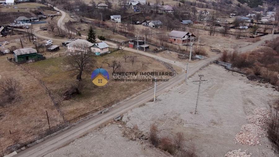 Teren Tasca  2240 mp , posibilitate parcelare - 2