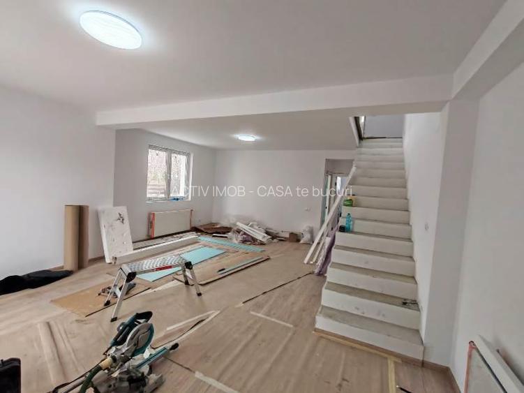 Vanzare -  Casa  - Vila - Prelungirea Ghencea - Dantelei - teren 245mp -215000E - 2