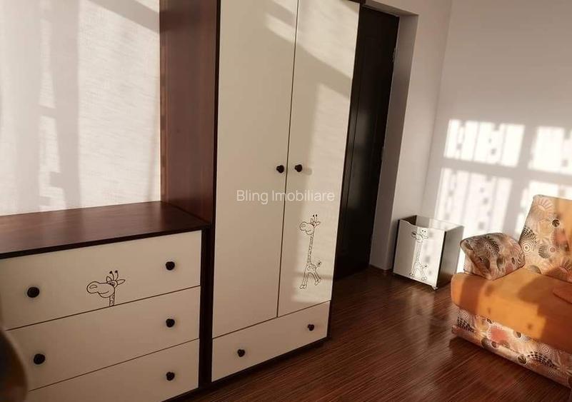 Aparament 3 camere ,2 balcoane , zona Parcul Poligon - 3