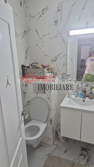 Piata Muncii, Basarabia, Metrou - 7