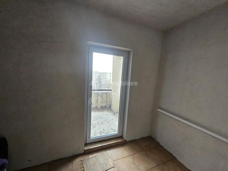 Apartament 3 camere, Ultracentral, Costesti - 3