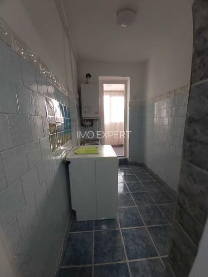 Apartament de vanzare, 2 camere, balcon inchis, 45 mp utili, Sebes - 4