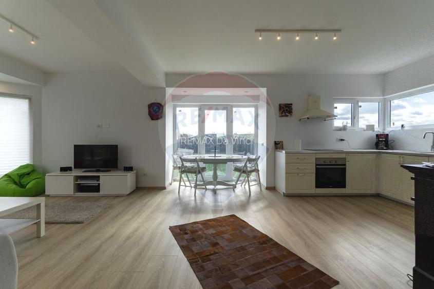 Casă / Vilă oportunitate rar întâlnită ! - 2