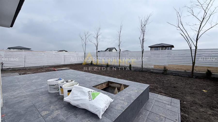 Casa Individuala - 4 camere - 2 bai - 375mp teren - 5