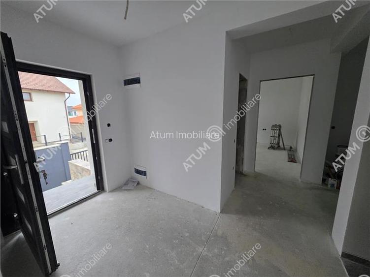 Casa individuala cu 4 camere si curte libera de 330 mp in Selimbar - 15