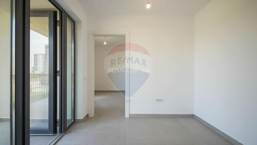 Spațiu comercial premium de inchiriat în Brașov, Zona Tractorul - 10