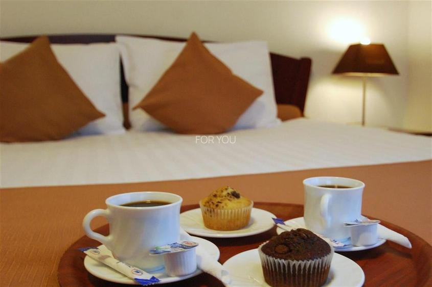 Pensiune, afacere la cheie, cu 10 camere la 10 minute de centru orasului - 5