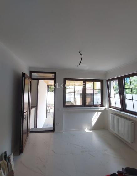 Casa de vanzare in Piata Abator - 14