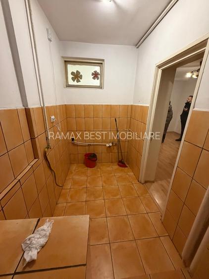 Piata Muncii - 7 min metrou - Bloc Mixt - 7