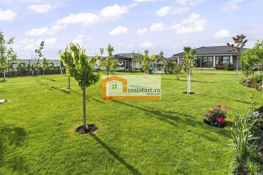 Langa Padure, Vila P+Pod , 1500mp teren,  terasa 40mp,  complex securizat - 32