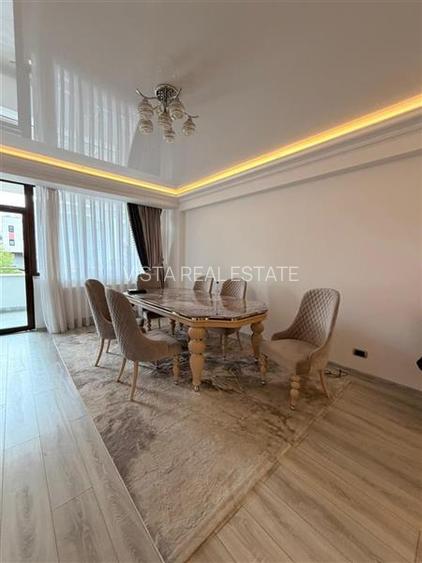 Apartament 3 camere, 2 bai, suprafata generoasa 100 mp. Zona Tractorul - 5