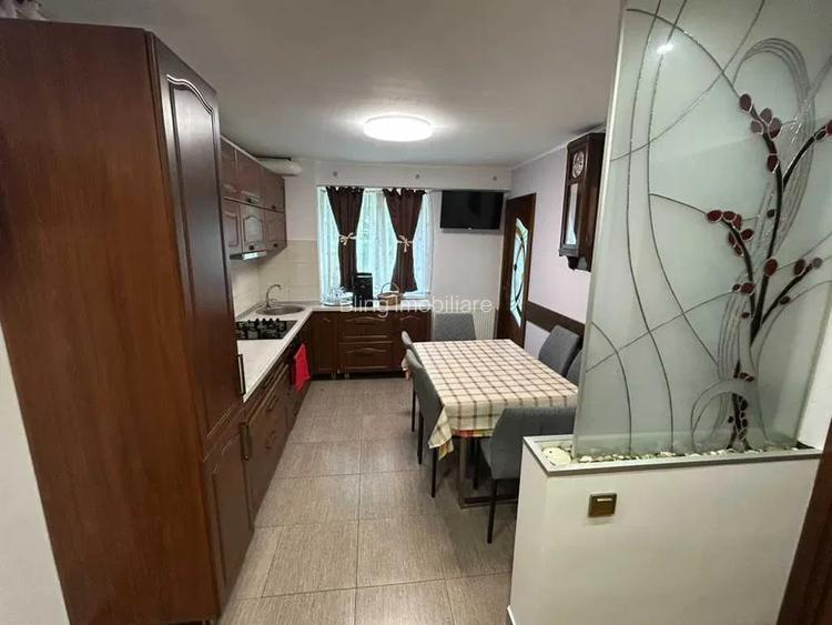 Apartament cu 3 camere si baclon, 75 mp, zona strazii Agricultorilor - 5