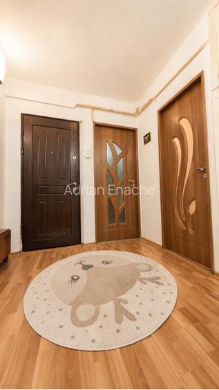 Vând apartament cu 2 camere, centrala, bloc anvelopat, termopane, parter înalt  - 7