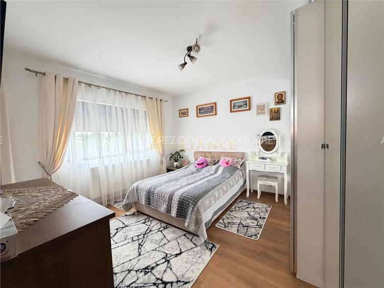 Casa Individuala - 4 camere - 2 bai - 575mp teren - 17