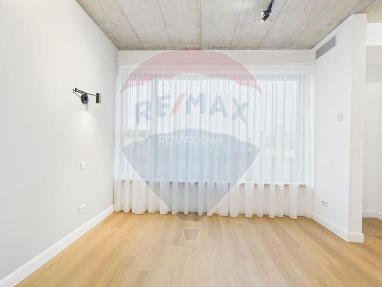 Vila luminoasa cu 4 camere si panouri solare in Amber FOREST Tunari - 12