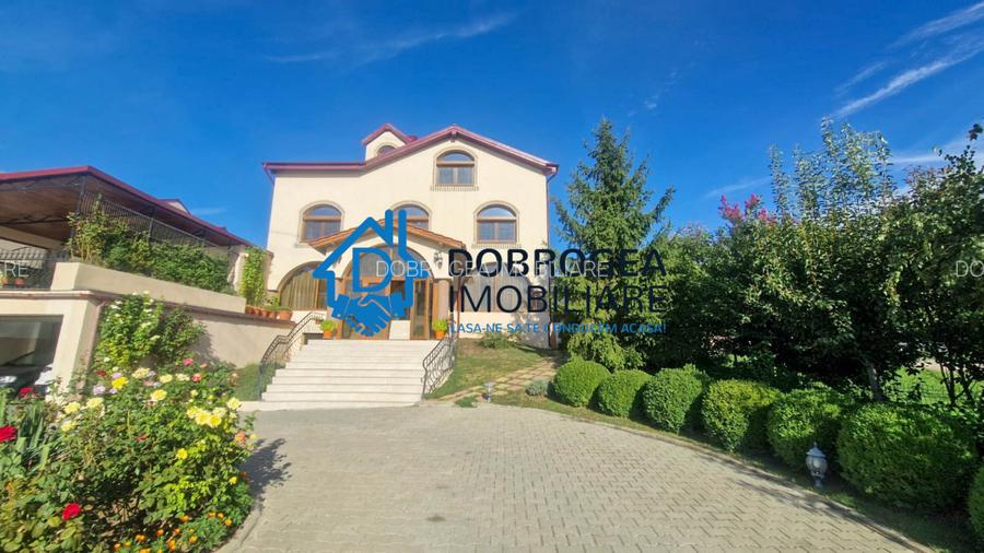 9 MAI - VILA CU VEDERE SI DESCHIDERE   LAC CASLA, PISCINA INTERIOARA - 3