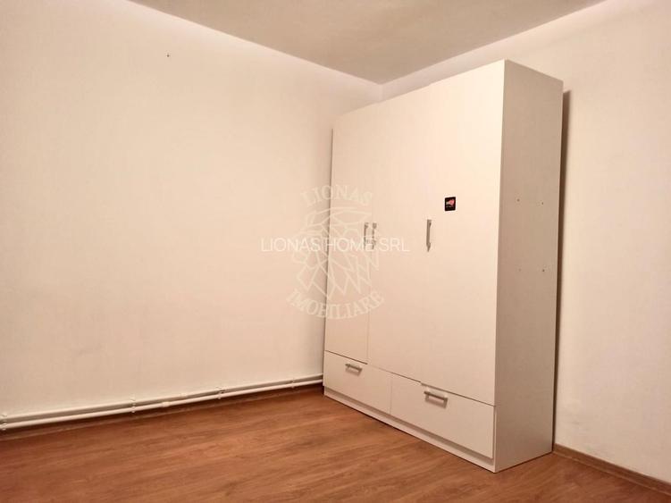 Apartament decomandat 3 camere 68 mp+balcon-parcare-Imparat Traian - 4