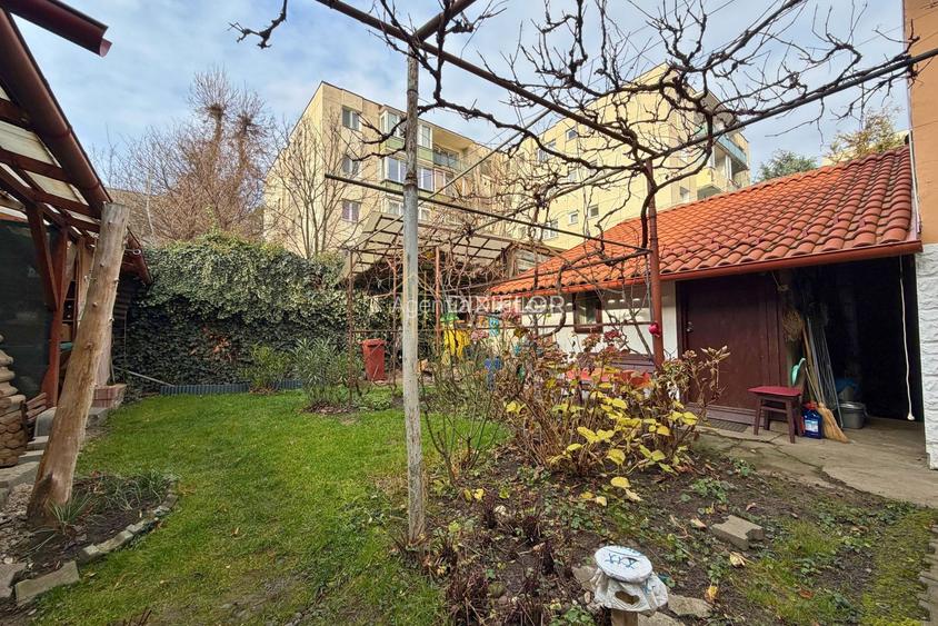 Casă cu grădină în inima orașului | str. Bobâlna | 245.000 € - 12