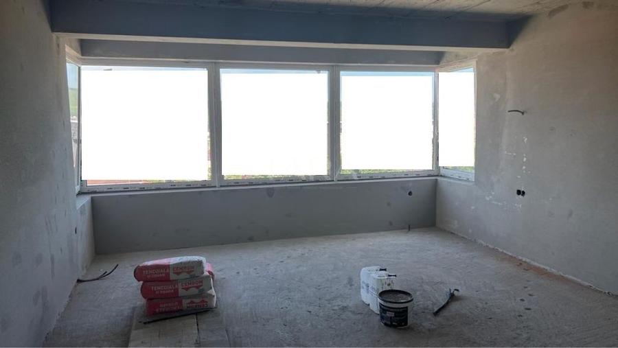 Casa cu 5 camere de vanzare in zona Vivo - 2