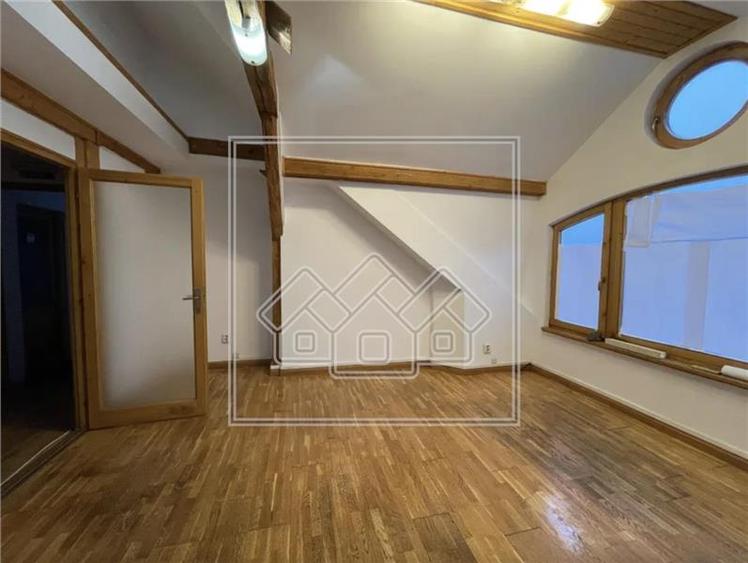 Spatiu de inchiriat pentru birouri, 18 mp, Sibiu Central