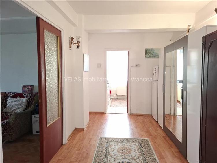 Apartament 3 camere, et 3, CT, doua balcoane, Primarie - 2