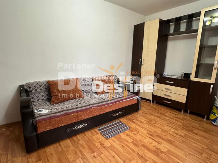 Garsonieră renovată complet, mobilată și utilată, centrală termică - Pascani - 3