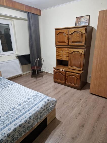 Inchiriez apartament cu 3 camere in zona Boavista - 3