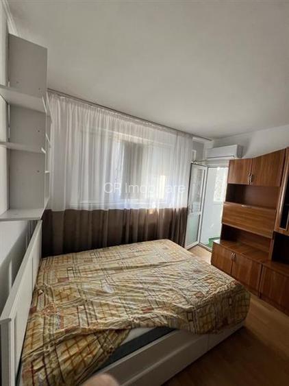 Garsoniera bloc mixt Theodor Pallady metrou 1 Decembrie 1918 - 3