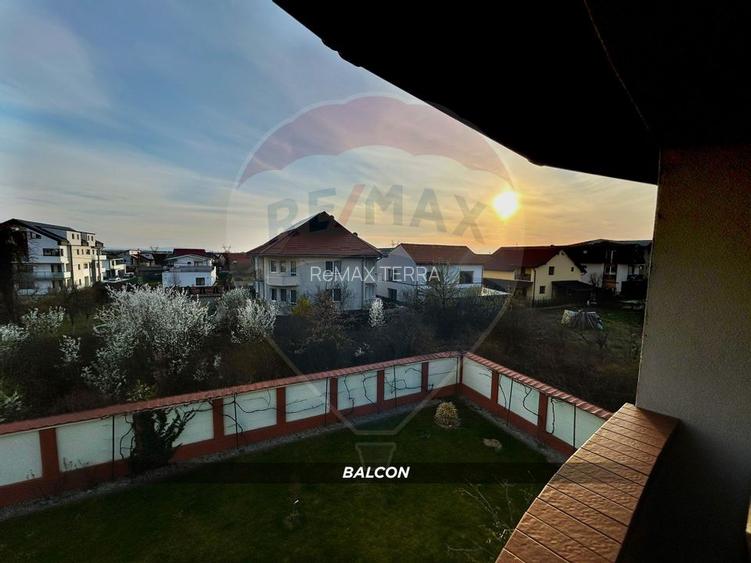 DE INCHIRIAT: Apartament cu 2 camere-strada Victoriei - 14