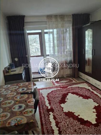 Apartament 1 camera de vanzare - Tatarasi - 4