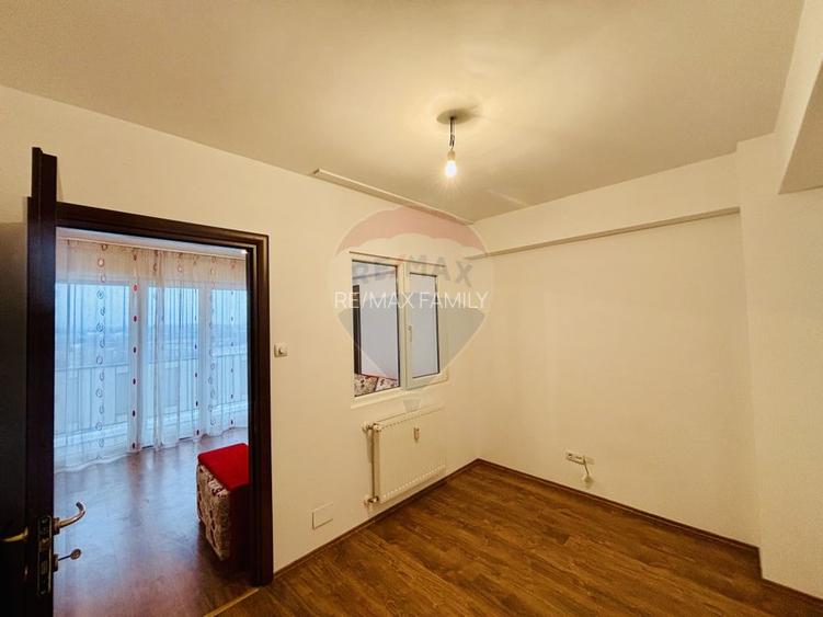 Apartament cu 3 camere de închiriat în zona Nufarul - 9