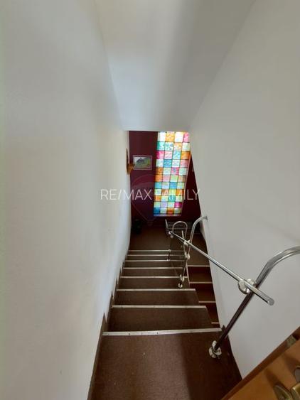 Casă / Vilă 8 camare cartier Beverly Hills Sanmartin - 18