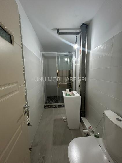 Apartament 3 camere - Zona Sud - etaj 2- 70mp - 69500 euro negociabil - 8