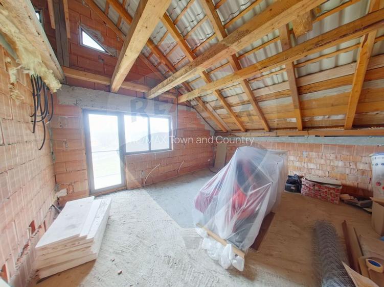 Casă cu 5 camere de vânzare în Piatra, Maramureș - 7