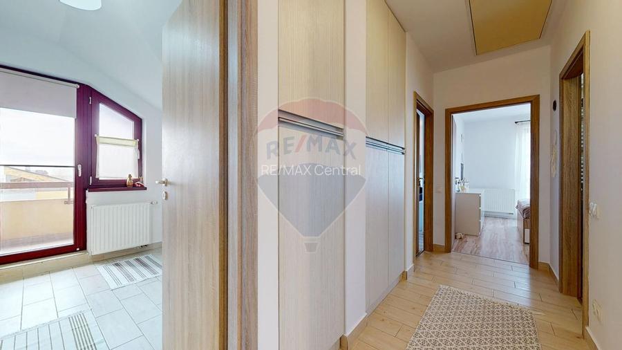 Apartament cu 2 camere de închiriat în zona Tractorul - 18