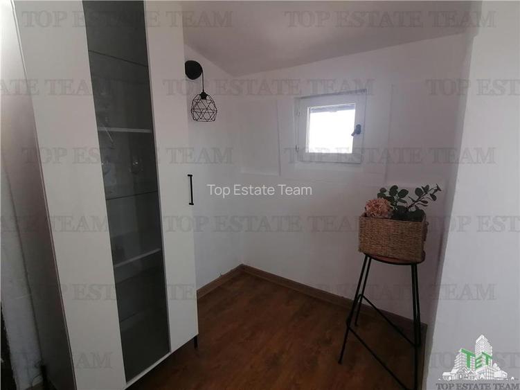 Apartament mansardabil de vanzare - 13