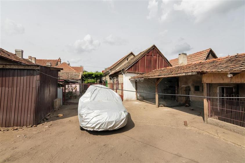Teren mare cu 2 case si front la 2 strazi in Tamaseu - 29